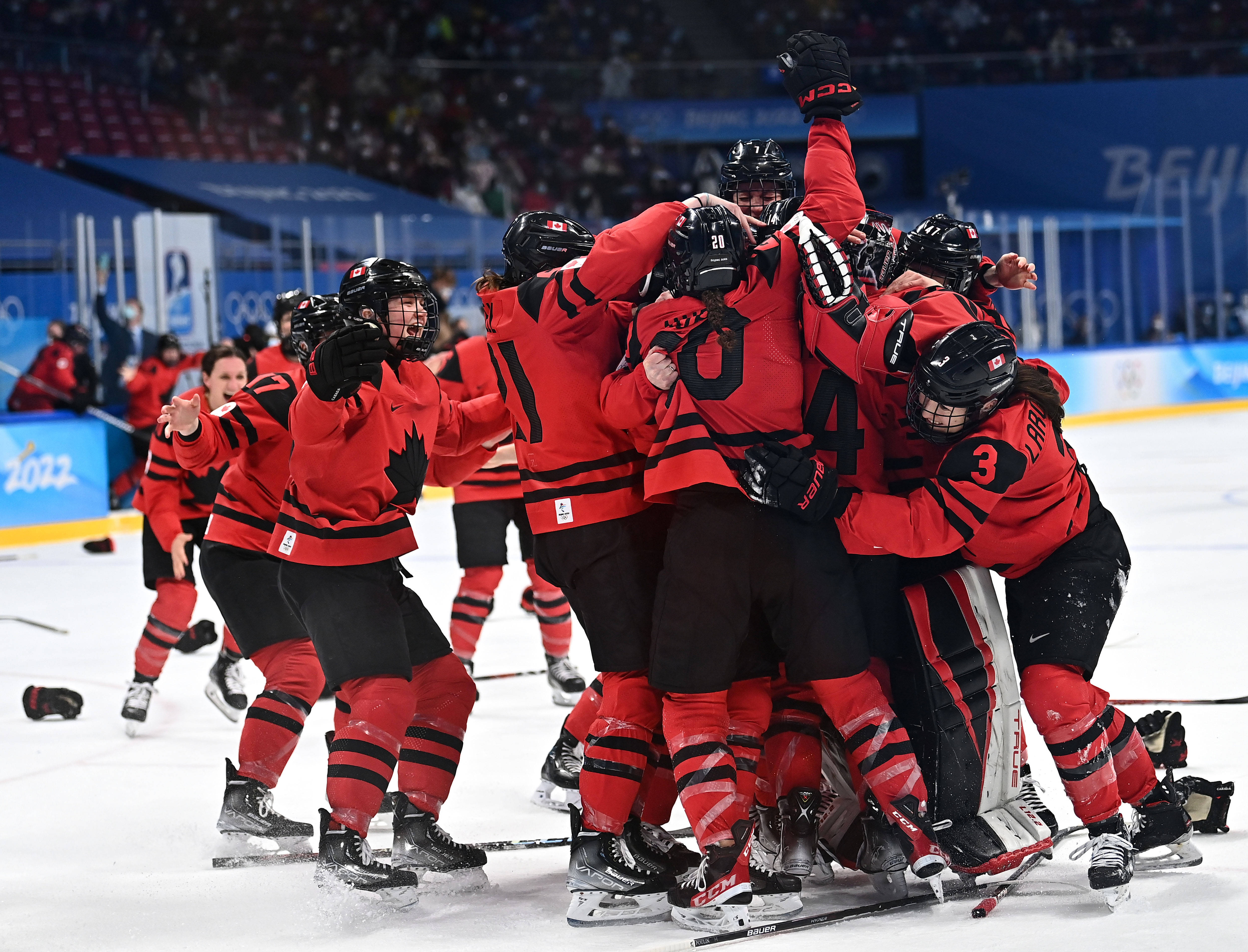 加拿大队带队取胜！，凯恩重要时刻爆冷再创辉煌时刻