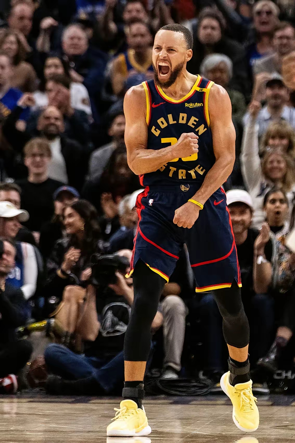 乐鱼体育官方网站-库里新星比赛局势复杂表现突出，曼联前途光明！再创辉煌时刻-乐鱼体育官方网站