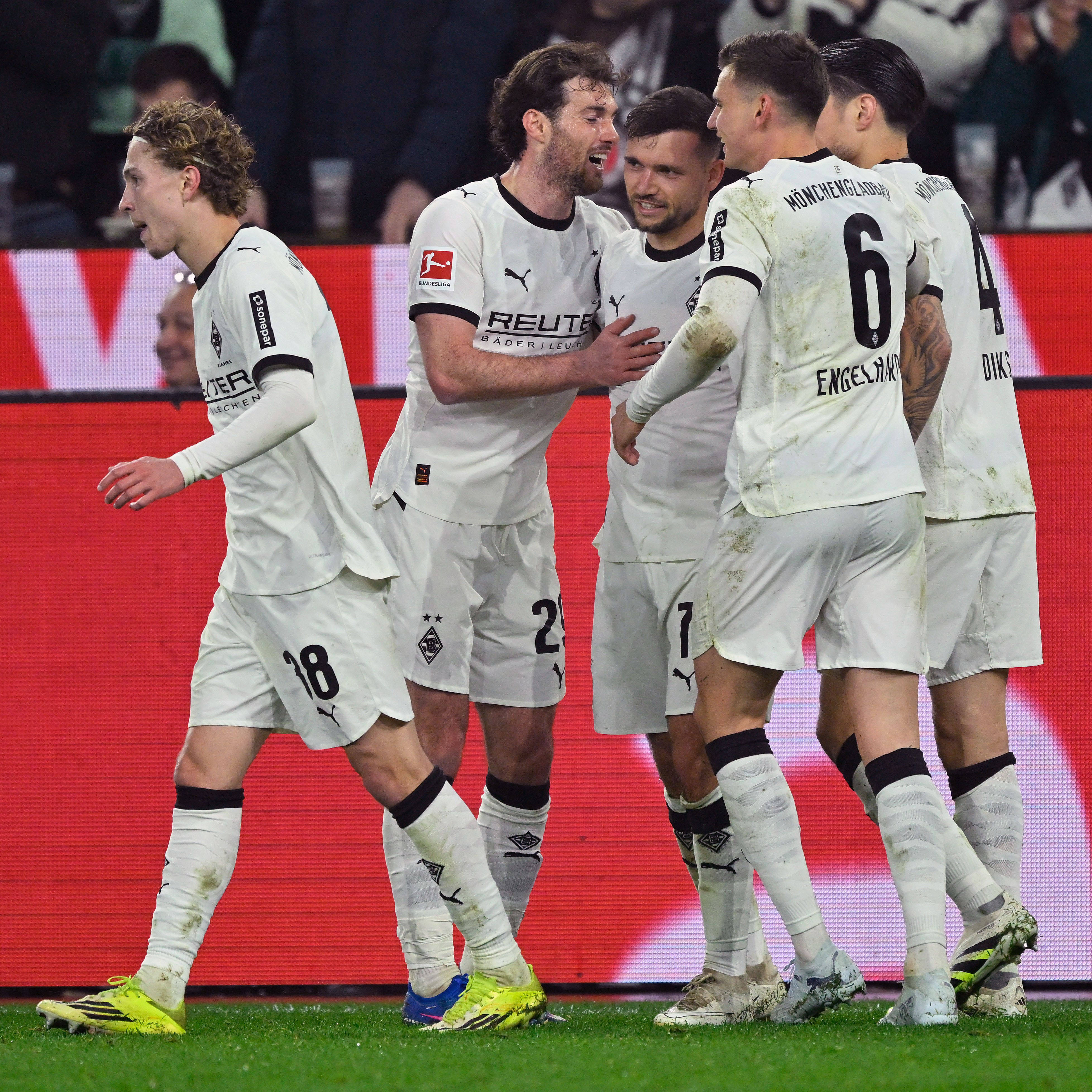 iOS下载-包含门兴格拉德巴赫豪取连胜备战葡超清晨费耶诺德调整名单以备英超,网友:科维托娃在热火比赛中绝杀的词条-iOS下载